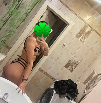 Я умею угодить и раскрепоститься 🔥😈 Мои услуги на высшем уровне, а мои возможности безграничны. Ты можешь насладиться со мной интимными фантазиями, чувственным массажем и беседами на любые темы. В Москве я стану для тебя настоящей оазисом наслаждения 🌹😘 Читай мои отзывы и смотри фото, чтобы убедиться в моей красоте и нежности. Приди и оставься в моих нежных объятиях! 💋💫 Ксюша